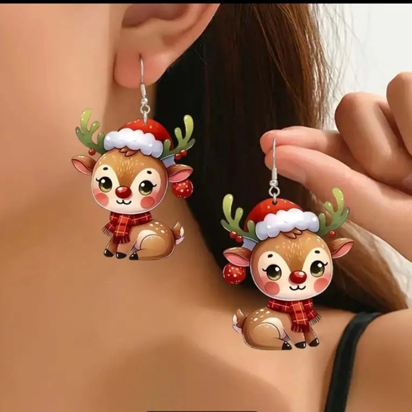 Festive Christmas Reindeer Acrylic Dangle Pierced  Earrings. NWOT - Picture 2 of 3